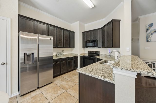 405 Rodger Street, Wilmer, TX 75172