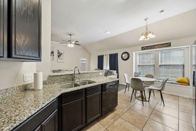 405 Rodger Street, Wilmer, TX 75172