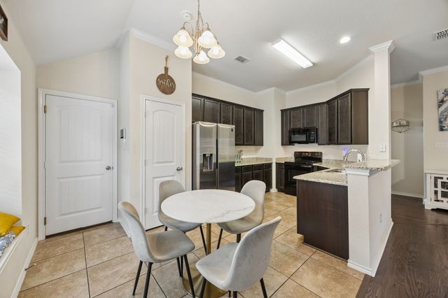 405 Rodger Street, Wilmer, TX 75172