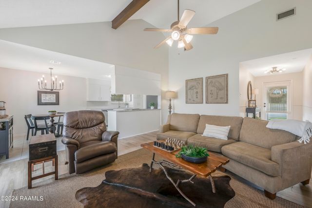 102 Steeple Chase Drive, Lafayette, LA 70506