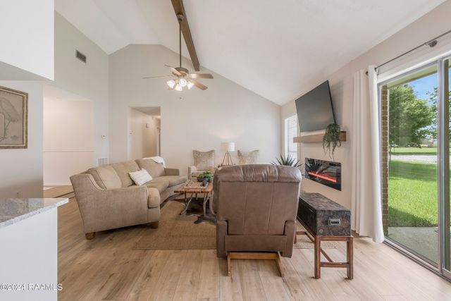 102 Steeple Chase Drive, Lafayette, LA 70506