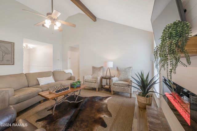 102 Steeple Chase Drive, Lafayette, LA 70506