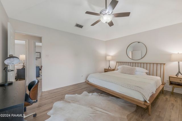 102 Steeple Chase Drive, Lafayette, LA 70506