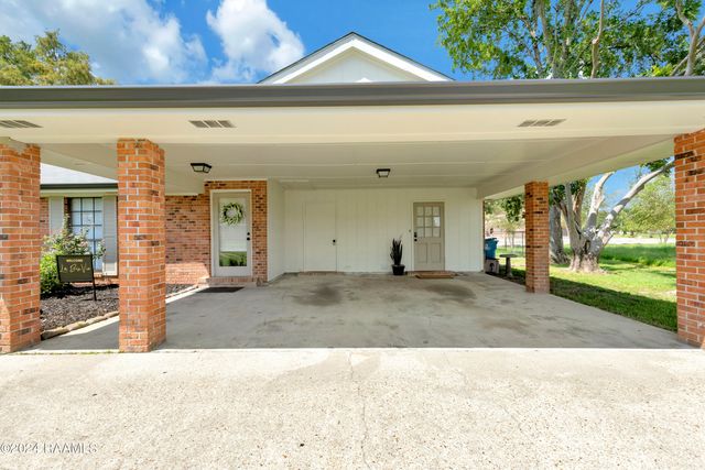 102 Steeple Chase Drive, Lafayette, LA 70506