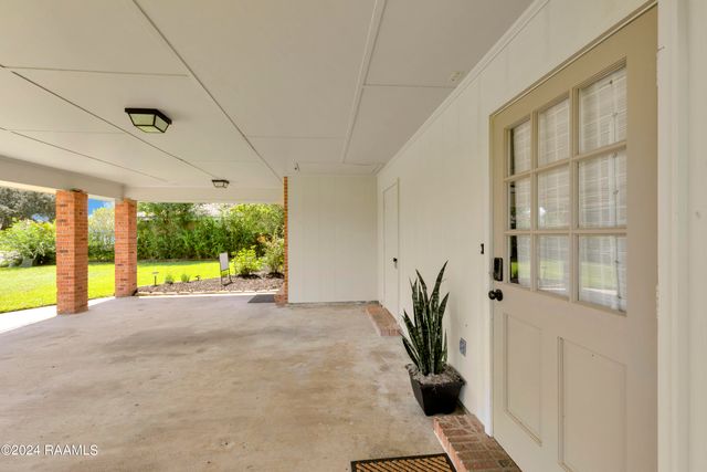 102 Steeple Chase Drive, Lafayette, LA 70506
