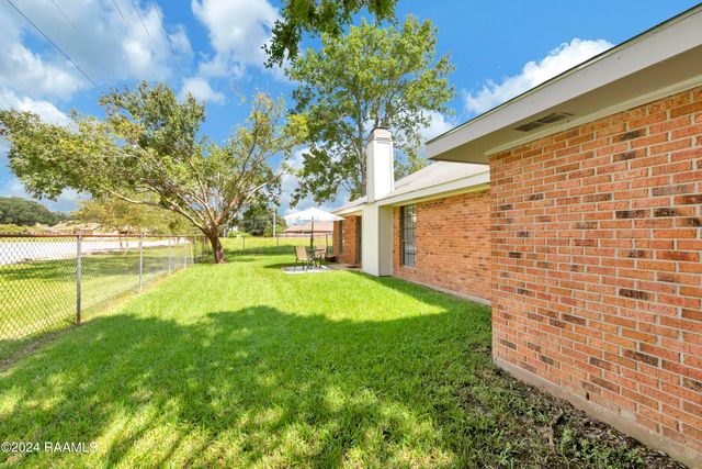 102 Steeple Chase Drive, Lafayette, LA 70506