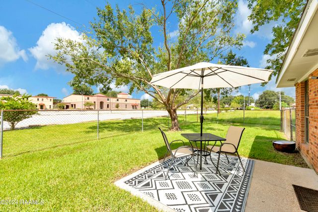 102 Steeple Chase Drive, Lafayette, LA 70506