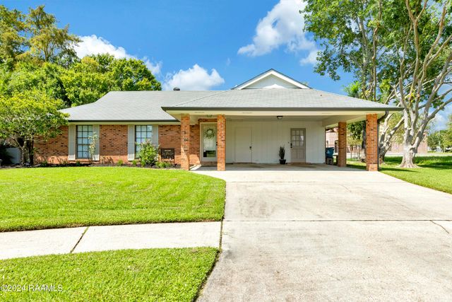 102 Steeple Chase Drive, Lafayette, LA 70506