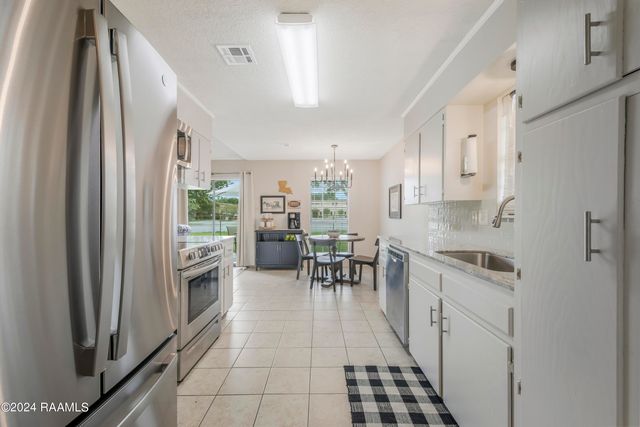 102 Steeple Chase Drive, Lafayette, LA 70506