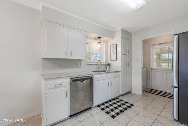 102 Steeple Chase Drive, Lafayette, LA 70506