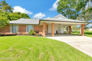 102 Steeple Chase Drive, Lafayette, LA 70506