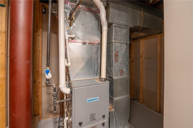 107 Horseshoe Dr, Unity Twp, PA 15650