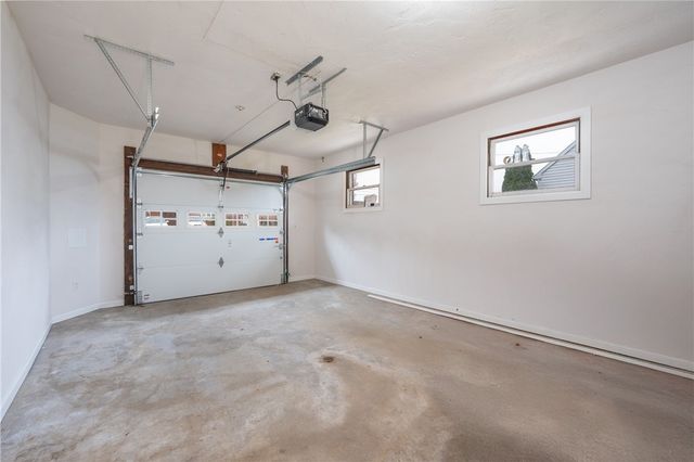 107 Horseshoe Dr, Unity Twp, PA 15650