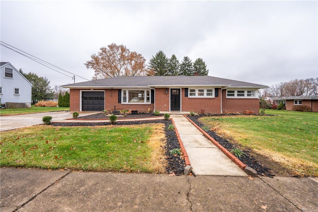 107 Horseshoe Dr, Unity Twp, PA 15650