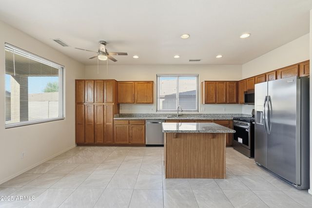 17441 W ROCK WREN Court, Goodyear, AZ 85338