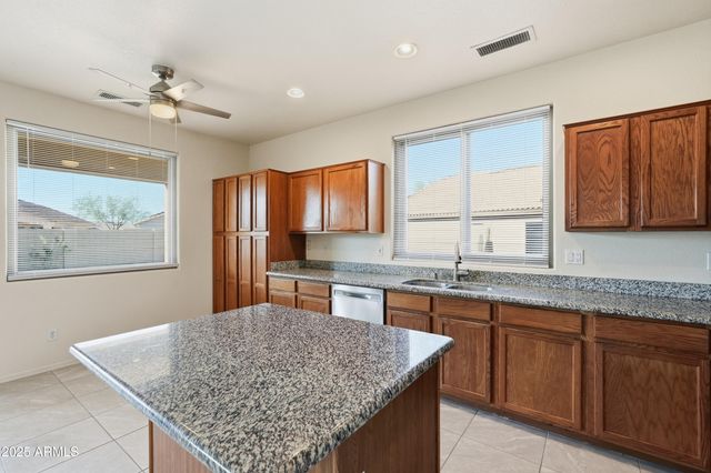 17441 W ROCK WREN Court, Goodyear, AZ 85338