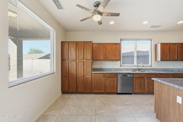 17441 W ROCK WREN Court, Goodyear, AZ 85338