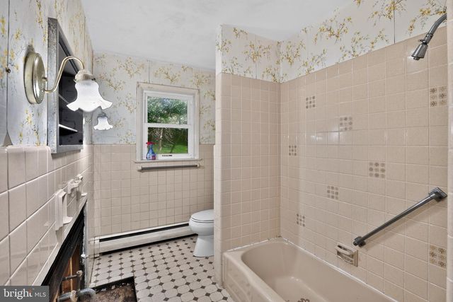 510 GREEN VALLEY RD, Langhorne, PA 19047
