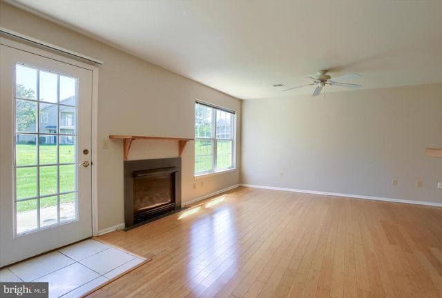 114 CARDINAL LN, Hummelstown, PA 17036