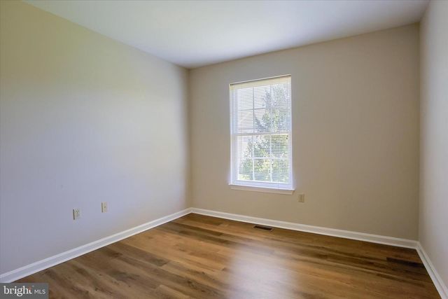 114 CARDINAL LN, Hummelstown, PA 17036