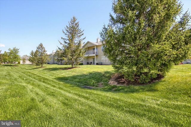 114 CARDINAL LN, Hummelstown, PA 17036