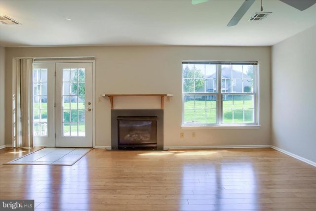 114 CARDINAL LN, Hummelstown, PA 17036