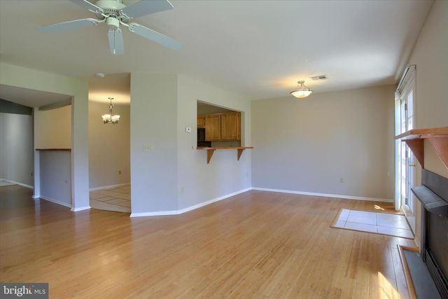 114 CARDINAL LN, Hummelstown, PA 17036