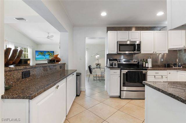 771 94th AVE N, Naples, FL 34108