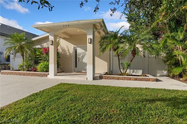 771 94th AVE N, Naples, FL 34108