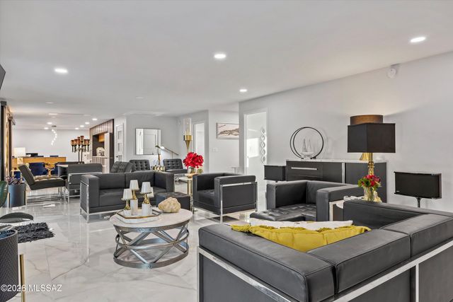 5045 E Calle Chueca, Tucson, AZ 85718