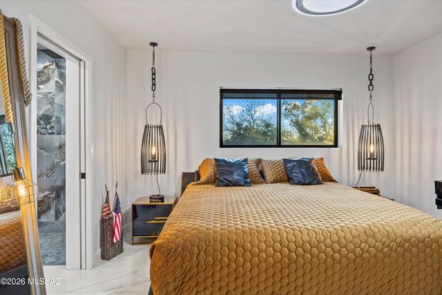 5045 E Calle Chueca, Tucson, AZ 85718