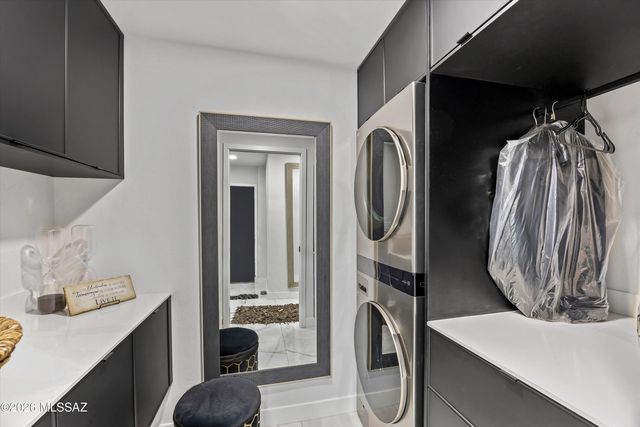 5045 E Calle Chueca, Tucson, AZ 85718