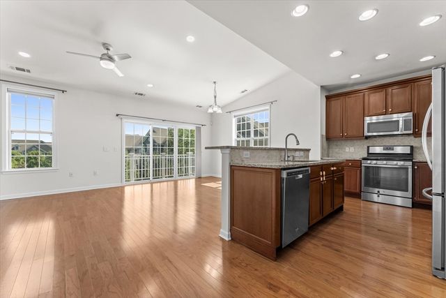 216 Corning Fairbanks 216, Westborough, MA 01581