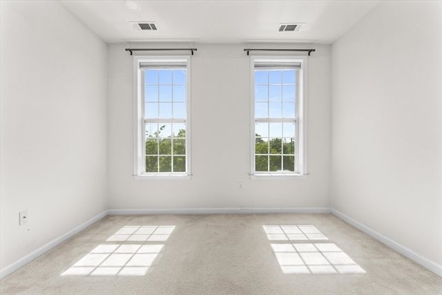 216 Corning Fairbanks 216, Westborough, MA 01581
