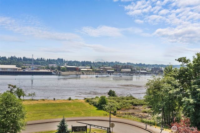 718 Sherman Street NW, Olympia, WA 98502