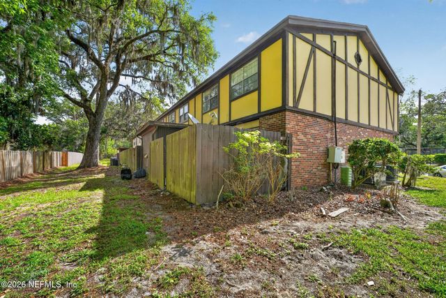 4801 WINDRUSH Lane A2A, Jacksonville, FL 32217