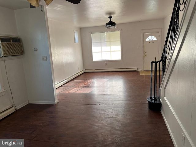 4212 MERIDIAN ST, Philadelphia, PA 19136