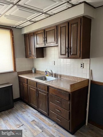 4212 MERIDIAN ST, Philadelphia, PA 19136