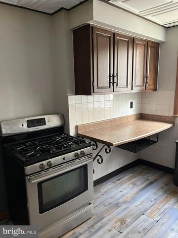 4212 MERIDIAN ST, Philadelphia, PA 19136