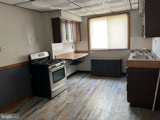 4212 MERIDIAN ST, Philadelphia, PA 19136