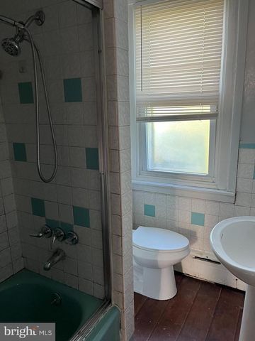 4212 MERIDIAN ST, Philadelphia, PA 19136