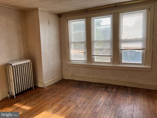 4212 MERIDIAN ST, Philadelphia, PA 19136