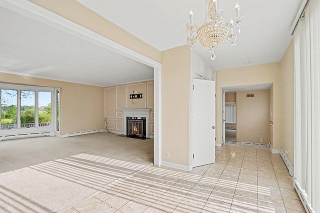 140 Meadowwood Court, Decatur Vllg, MI 49045