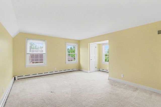 140 Meadowwood Court, Decatur Vllg, MI 49045