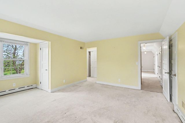 140 Meadowwood Court, Decatur Vllg, MI 49045