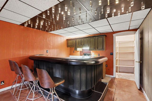 140 Meadowwood Court, Decatur Vllg, MI 49045