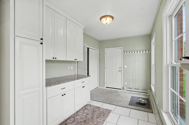 140 Meadowwood Court, Decatur Vllg, MI 49045