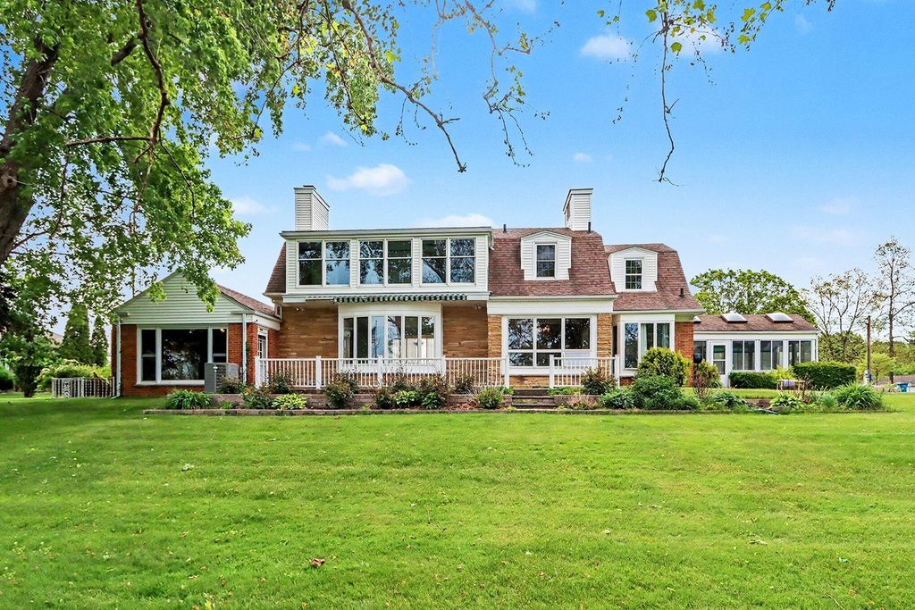 140 Meadowwood Court, Decatur Vllg, MI 49045