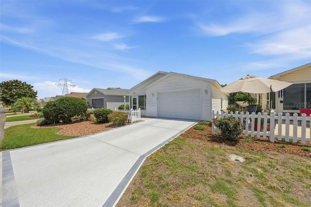 1607 NAVIDAD STREET, The Villages, FL 32162