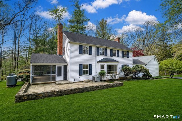 215 Chichester Road, New Canaan, CT 06840